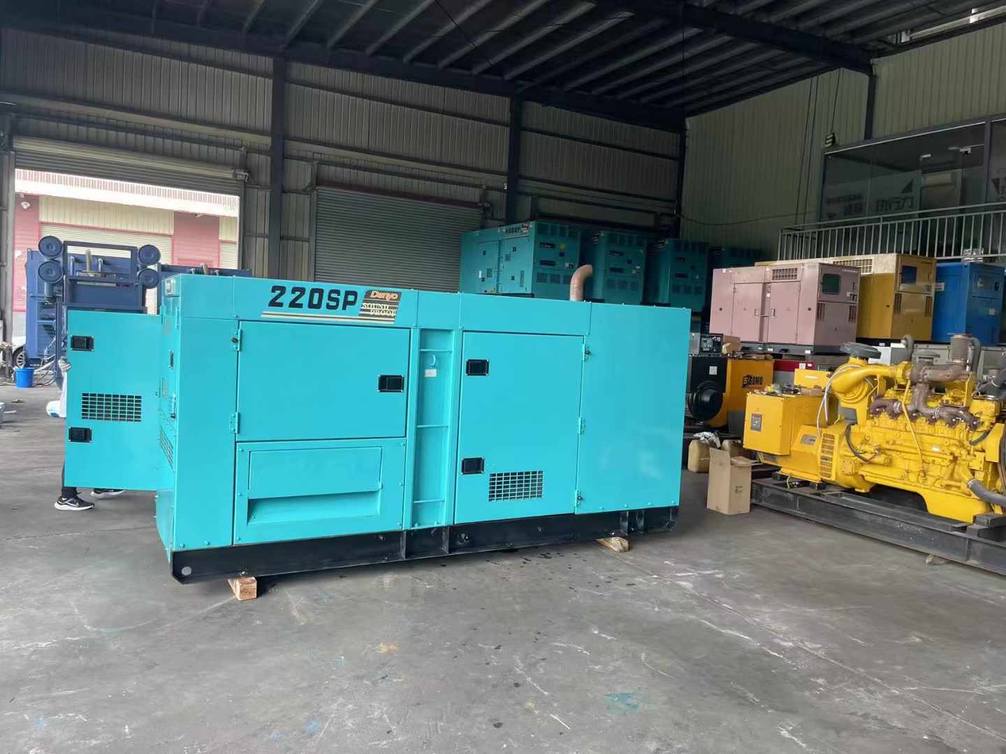 夹江800kW 柴油发电机的输出电流波动范围是多少？